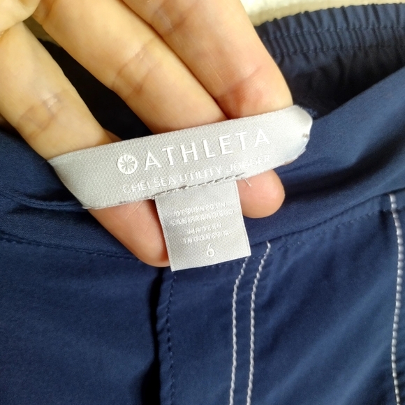 Athleta Chelsea Utility Jogger NAVY Sz 6 - Picture 5 of 10